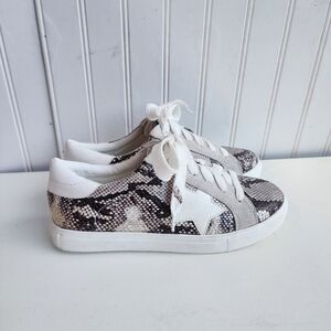 NWOT La Sheelah White Brown Snake Print Sneakers Women's Shoes Star Size 6